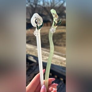 NEW Jadeite Flower Hair Pins Set of 2​​